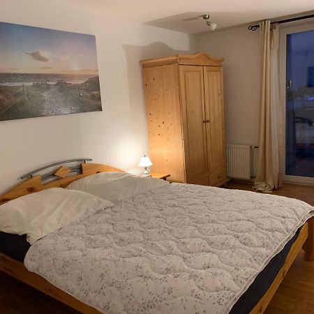 Sudstadt-Fewo Mit Grossem Balkon Nahe City Und Meer - Uber Den Dachern Von Whv Wilhelmshaven Esterno foto