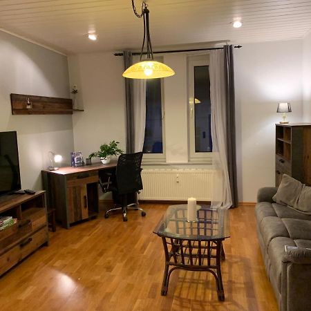 Sudstadt-Fewo Mit Grossem Balkon Nahe City Und Meer - Uber Den Dachern Von Whv Wilhelmshaven Esterno foto