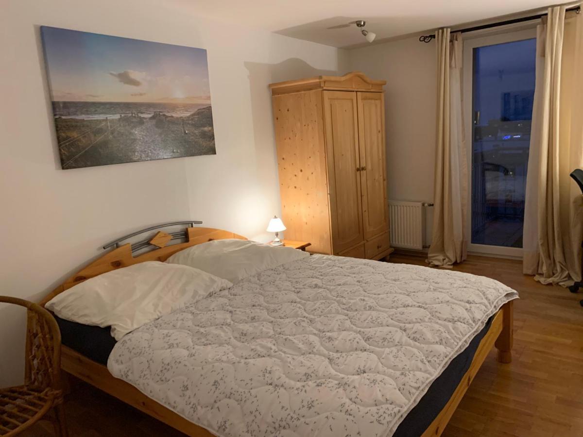 Sudstadt-Fewo Mit Grossem Balkon Nahe City Und Meer - Uber Den Dachern Von Whv Wilhelmshaven Esterno foto