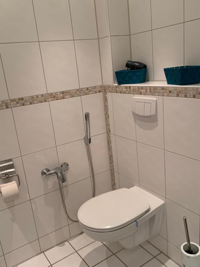 Sudstadt-Fewo Mit Grossem Balkon Nahe City Und Meer - Uber Den Dachern Von Whv Wilhelmshaven Esterno foto